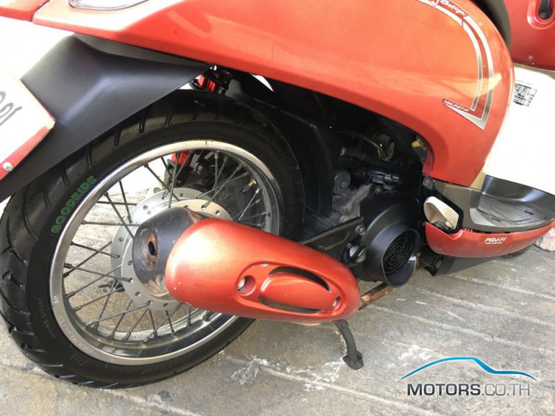 New, Used & Secondhand Motorbikes HONDA Scoopy (2013)